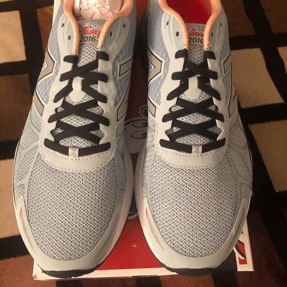 New Balance Run Disney